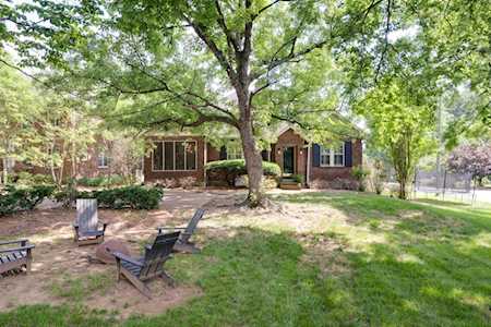 223 Woodmont Cir Nashville, TN 37205