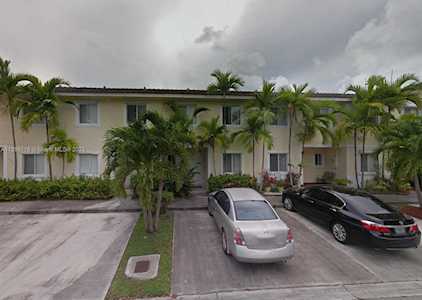 17524 SW 139th Ct #T/H Miami, FL 33177