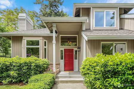 3901 Lincoln Ave NE Renton, WA 98056