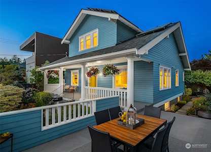8112 Fremont Ave N Seattle, WA 98103