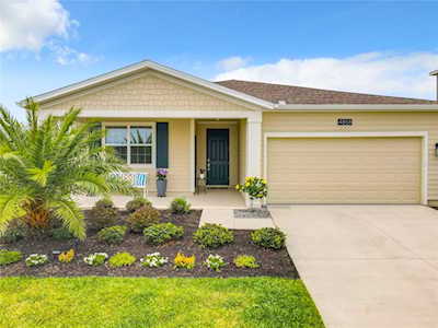 4858 Magnetite Loop Mount Dora, FL 32757