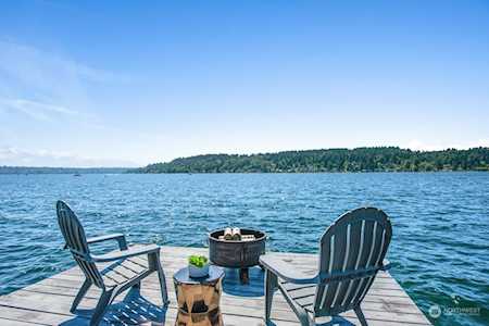 7009 Ripley Ln SE Renton, WA 98056