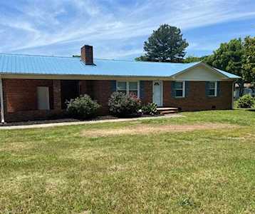 222 Richmond Drive Lexington, NC 27295