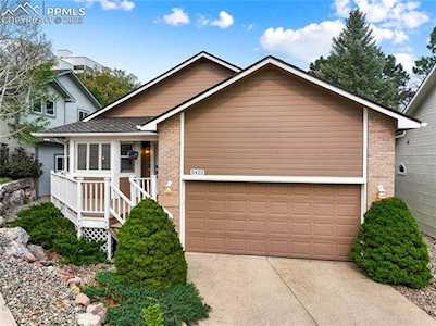 5423 Lions Gate Lane Colorado Springs, CO 80919