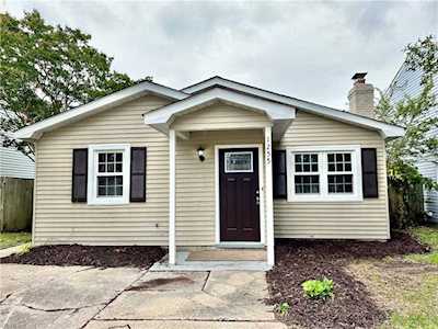 1255 New Land Dr Virginia Beach, VA 23453