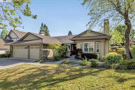 1083 Canyon Hills Rd San Ramon, CA 94582