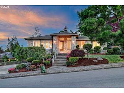11937 SE Redhawks LN Happy Valley, OR 97086