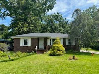 5318 Hartford Circle North Charleston, SC 29405