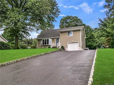 37 Mckinley Street Pearl River, NY 10965
