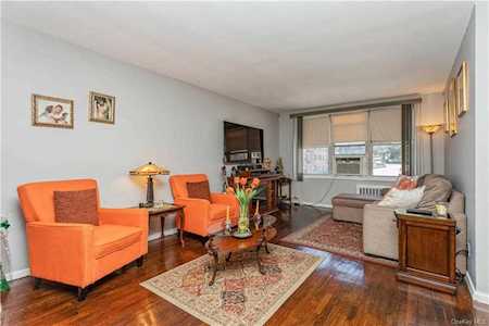 365 Bronx River Road #5k Yonkers, NY 10704