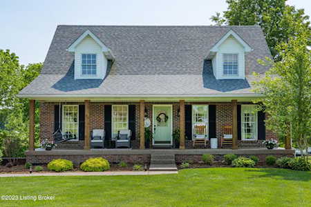 70 Lakepoint Ct Taylorsville, KY 40071