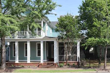 868 W Harbor Isle Cir Memphis, TN 38103