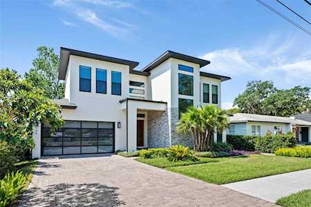 906 Guernsey St Orlando, FL 32804