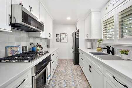 2203 Camilar Dr Camarillo, CA 93010