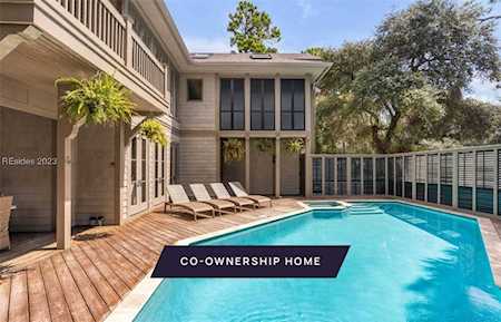 22 Red Cardinal Rd Hilton Head Island, SC 29928