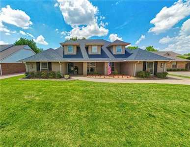 11205 Leaning Elm Rd Oklahoma City, OK 73120