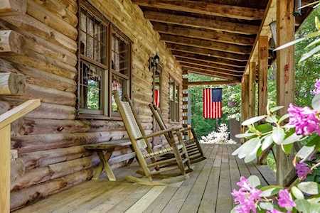 73 Allen Rd Brookfield, MA 01506