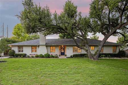 7031 Lavendale Avenue Dallas, TX 75230