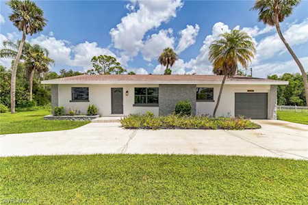 16940 Carolyn Ln North Fort Myers, FL 33917