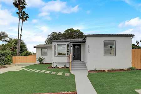 2705 Dennis Ln Lemon Grove, CA 91945
