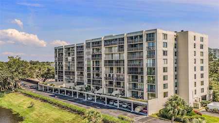 220 Belleview Blvd #108 Belleair, FL 33756
