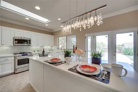 2560 Leighton Ave Henderson, NV 89052