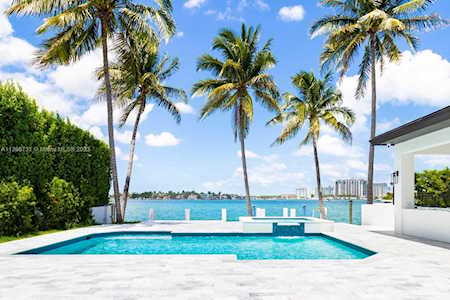 91 N Hibiscus Dr Miami Beach, FL 33139