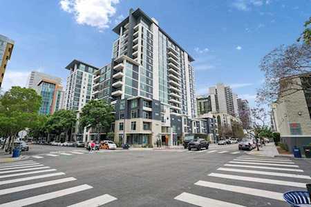 425 W Beech St #432 San Diego, CA 92101