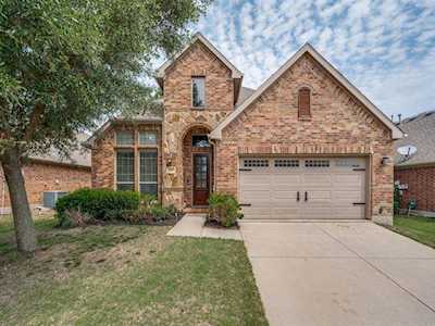 935 Lake Grove Drive Little Elm, TX 75068