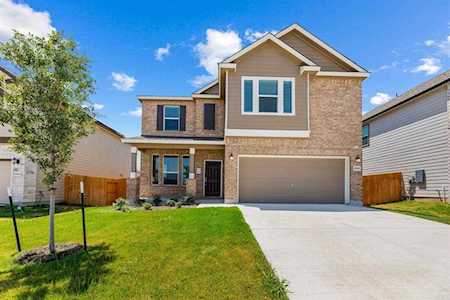 18505 Spotted Eagle LN Elgin, TX 78621