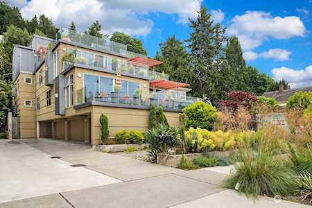 2122 Alki Ave SW #300 Seattle, WA 98116