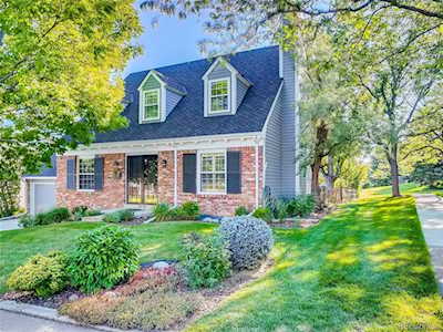 6890 S Niagara Ct Centennial, CO 80112