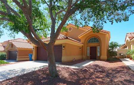 8325 Sky Canyon Ct Las Vegas, NV 89128