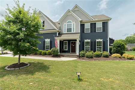 2400 Summerwood Ln Chesapeake, VA 23323