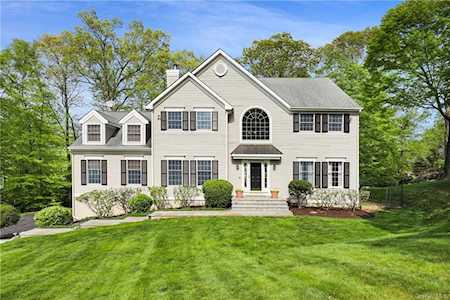 9 Fairview Ct Cross River, NY 10518