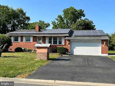 205 Werden Dr New Castle, DE 19720