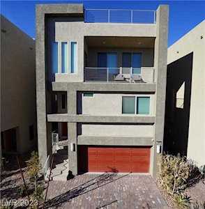8068 Haywood Estate Ave Las Vegas, NV 89113