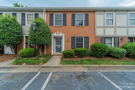 4607 Hedgemore Dr Charlotte, NC 28209