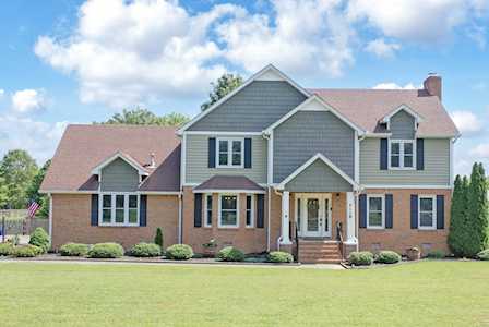 810 Twelve Oaks Rd Tullahoma, TN 37388