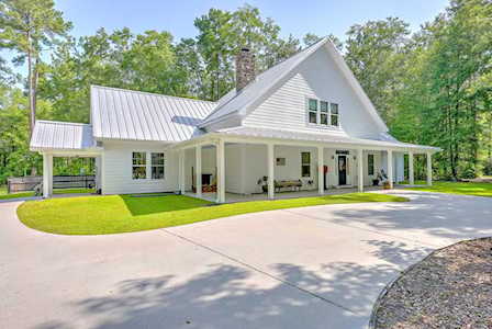 330 Bay Village Ln Moncks Corner, SC 29461