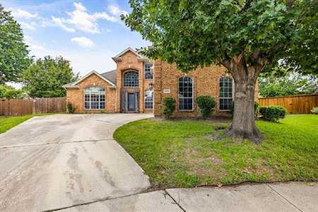 2953 Hastings Drive Grand Prairie, TX 75052
