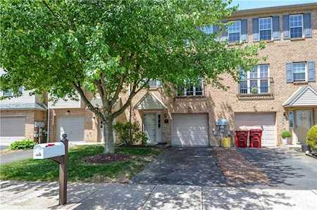 2531 Chestnut Ln Easton, PA 18040