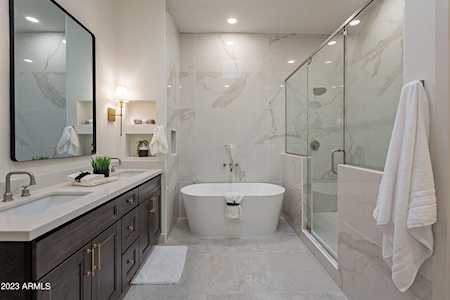 10563 E Fanfol Lane Scottsdale, AZ 85258