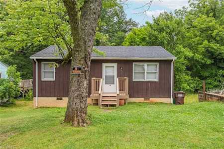 618 Wesley Drive High Point, NC 27260