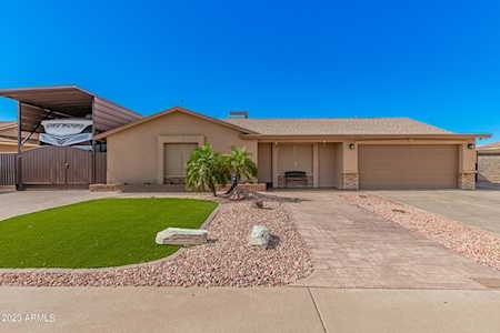 3725 W Woodridge Drive Glendale, AZ 85308