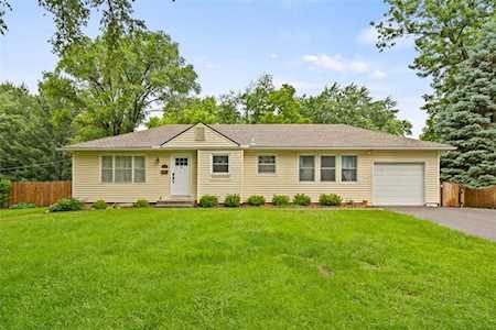 7610 Reinhardt Dr Prairie Village, KS 66208