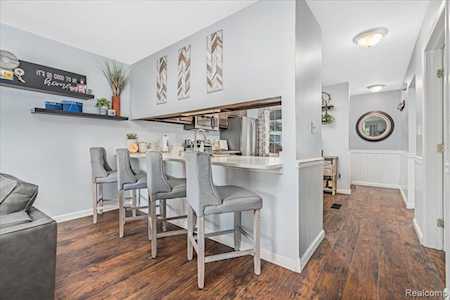 906 Ridge #124 Brighton, MI 48116