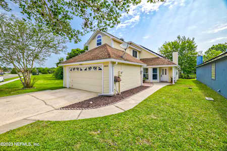 2823 Lantana Lakes DR Jacksonville, FL 32246