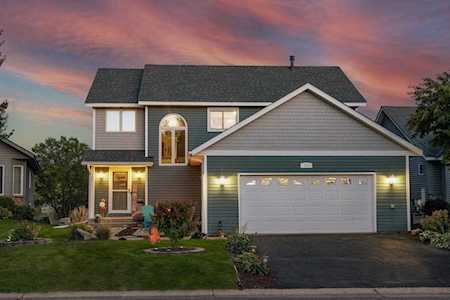15844 Hyland Pointe Court Apple Valley, MN 55124