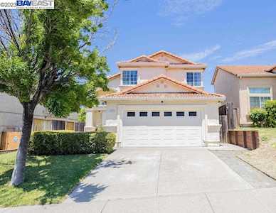 2275 Bayberry Cir Pittsburg, CA 94565